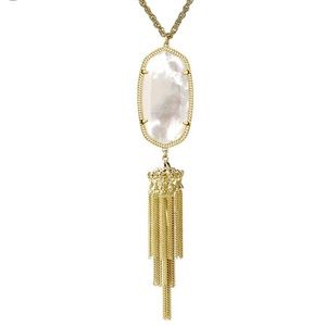 Kendra Scott Rayne necklace in Ivory Pearl